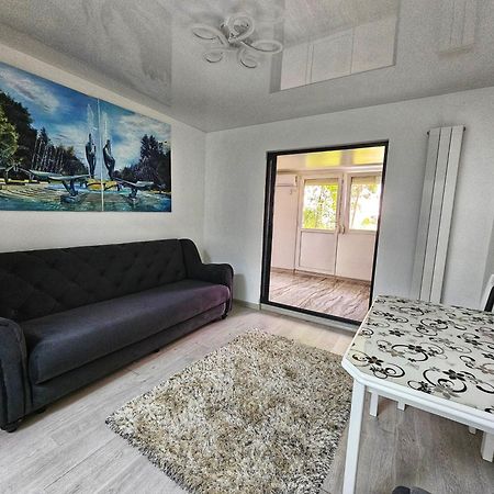 Blue Apartament Braila Bagian luar foto